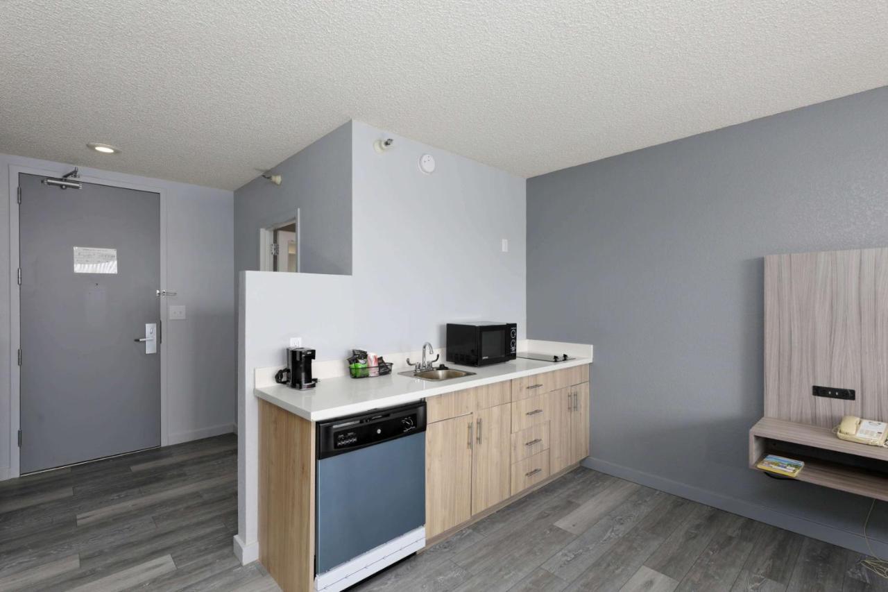 Studio 6 Suites Lake Havasu City Az Bagian luar foto
