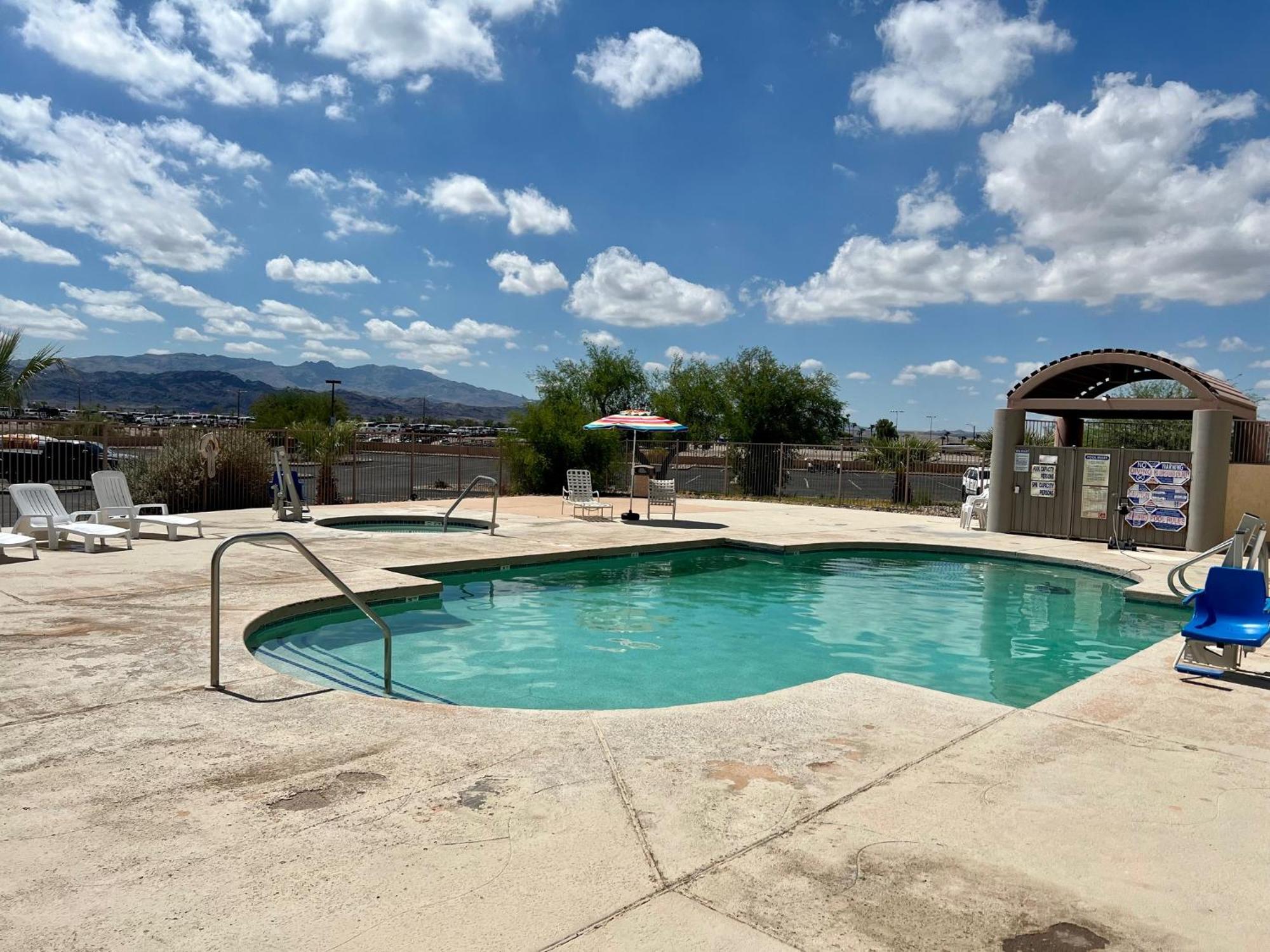 Studio 6 Suites Lake Havasu City Az Bagian luar foto