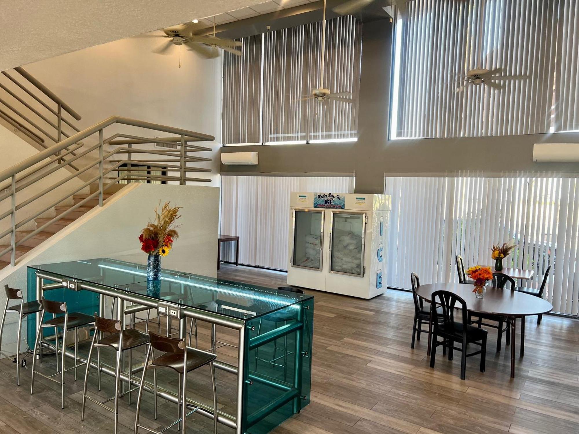 Studio 6 Suites Lake Havasu City Az Bagian luar foto